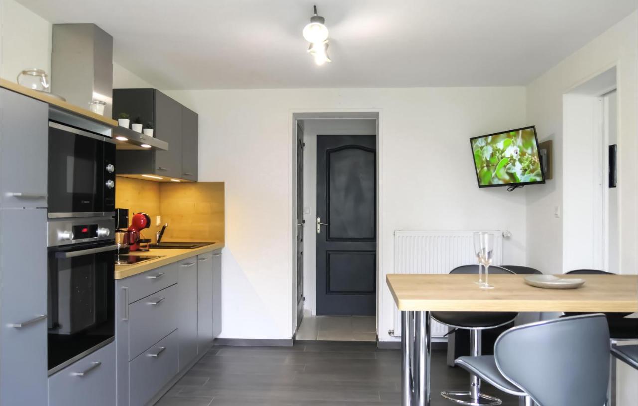 Gorgeous Apartment In Pirou With Kitchen Extérieur photo